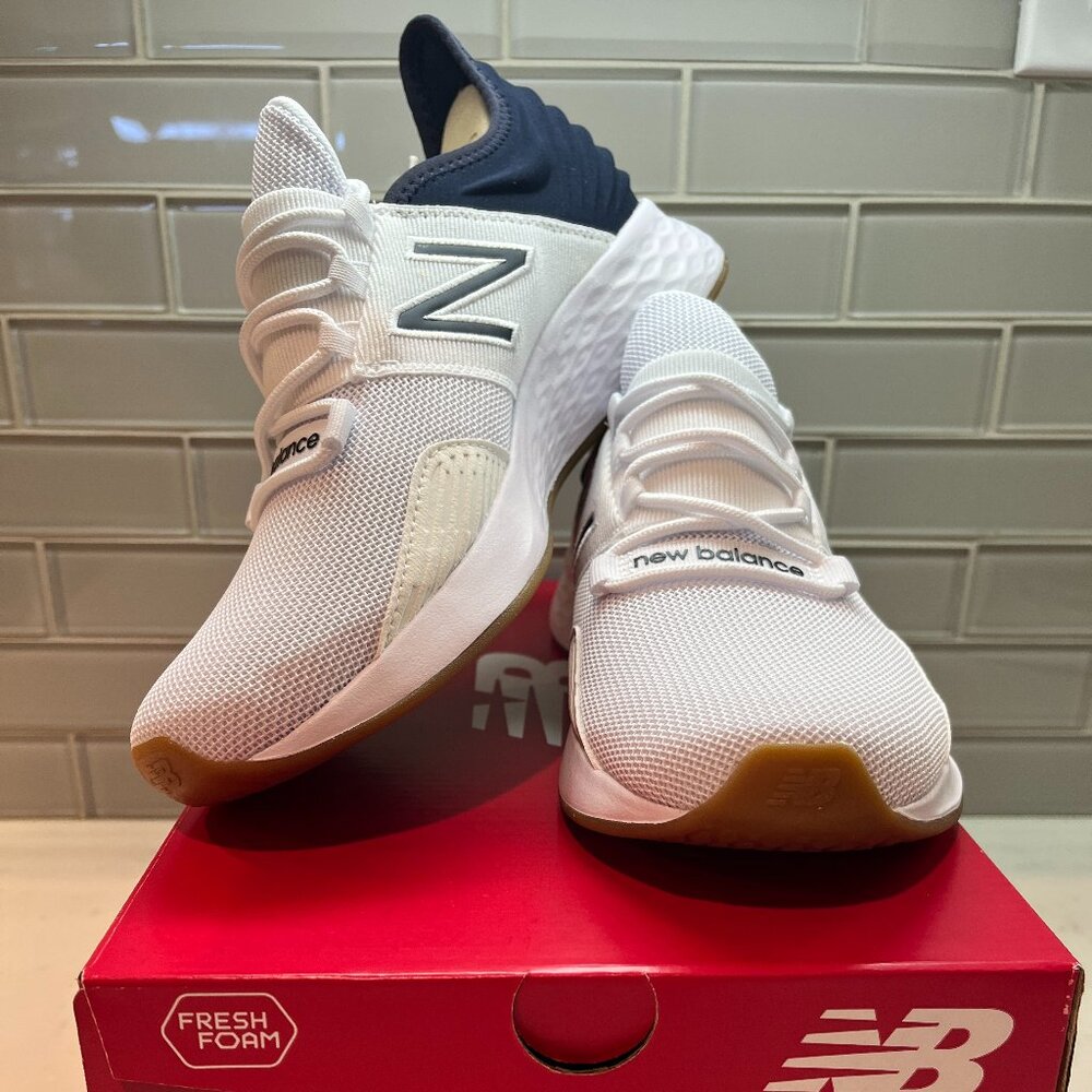 New Balance Fresh Foam Roav. Womens 9.5 /Mens 8 NEW with Box